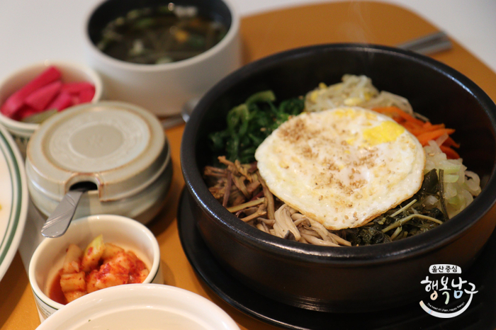 [블로그 기자] 울산 장생포 맛집 추천 아기의자 있는 브리즈 옛날돈까스 사진 15